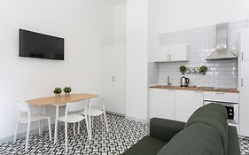 Holidays2Malaga Picasuss Loft New Built Close Huelin Beach And Promenade